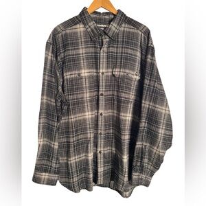 Wolverine black & white Plaid flannel Fabric with Logo. Size XXL